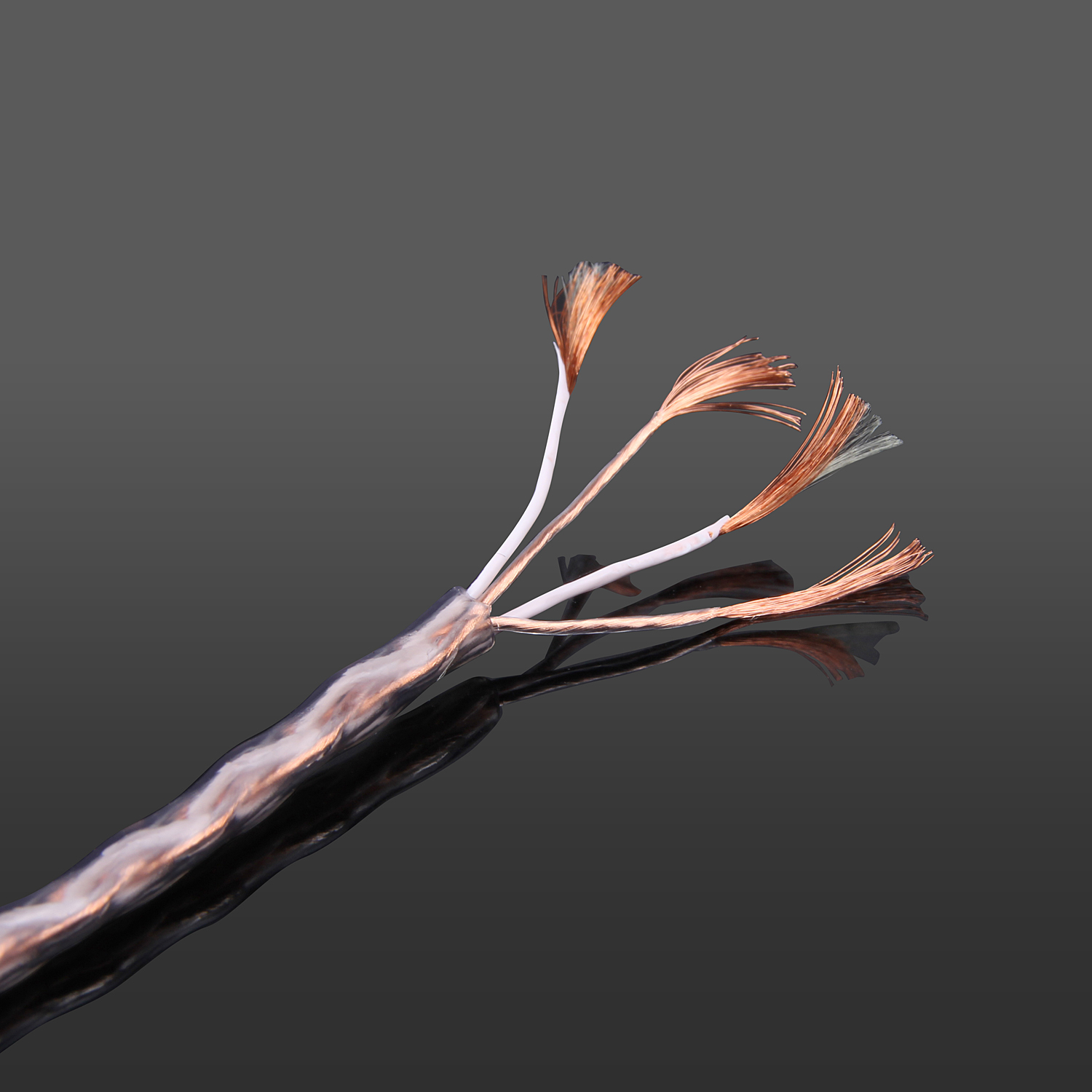 Cable de Audio equilibrado tre - Sennheiser Headphone Momentum 4 reseña y precio